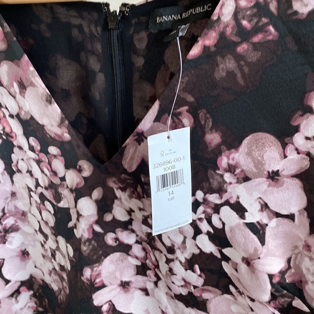 NWT Sleeveless V-neck Floral Shift Dress by BR - Picture 7 of 13
